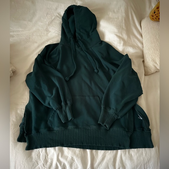 American Eagle Outfitters Tops - Women’s American Eagle sweatshirt